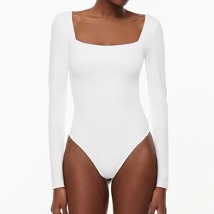 Aritzia - Babaton Contour - Squareneck Long Sleeve Bodysuit - White - Small